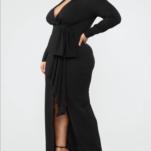 Dress - Picture 1 of 6
